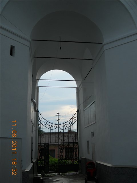 http://s007.radikal.ru/i301/1106/58/045d2843e582.jpg
