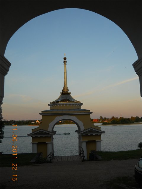 http://s54.radikal.ru/i145/1106/f6/955d1015e665.jpg