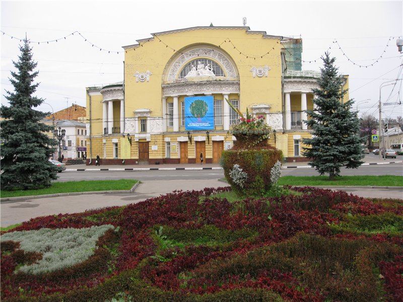 http://s010.radikal.ru/i313/1110/0e/a888abcdbba9.jpg